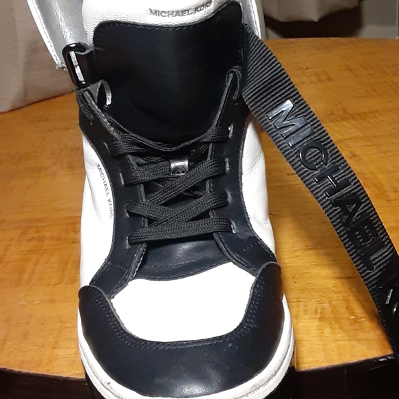 Michael Kors original sneakers - Picture 1 of 3